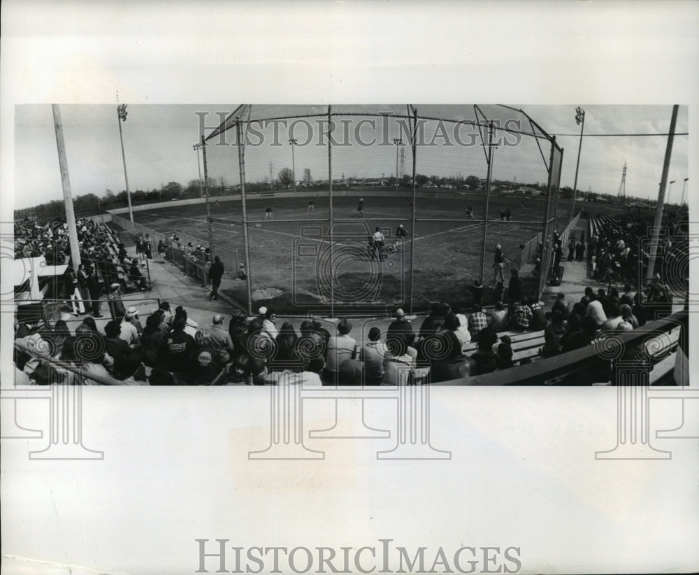 1975 Press Photo Wilson Park&#39;s Softball Stadium in Milwaukee Opens - mja57267- Historic Images