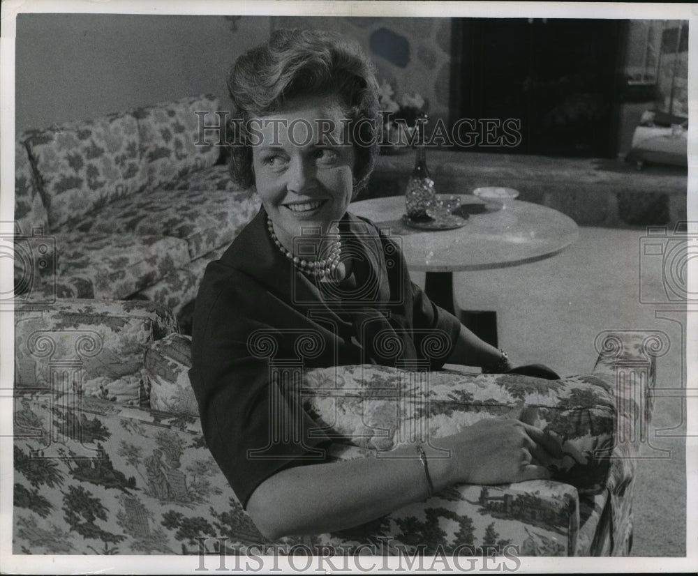 1962 Press Photo Mrs. John McHale Wife of Milwaukee Braves President- Historic Images