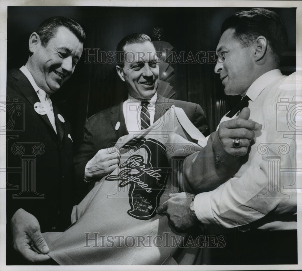 1963 Press Photo Jacket of Bill Hutchison, President of West Palm Beach Jaycees- Historic Images