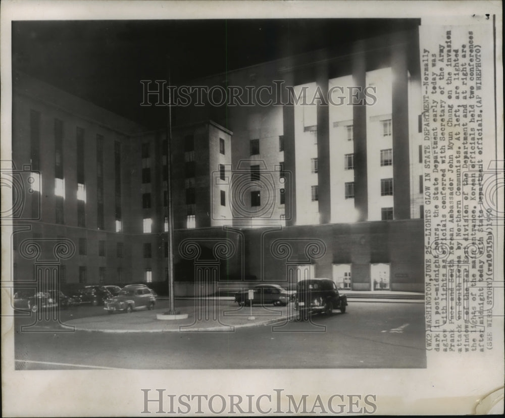 1950 Press Photo Frank Pace and John Myun Chang in a Meeting at State Depatment