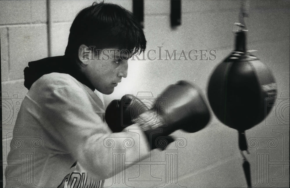 1988 Press Photo Rogelio Cabral Training for the 1988 Olympics, Wisconsin- Historic Images