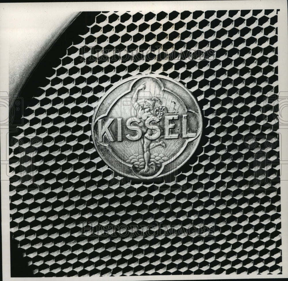 1989 Press Photo Kissel Manufactured Cars Radiator Emblem Hartford, Connecticut- Historic Images