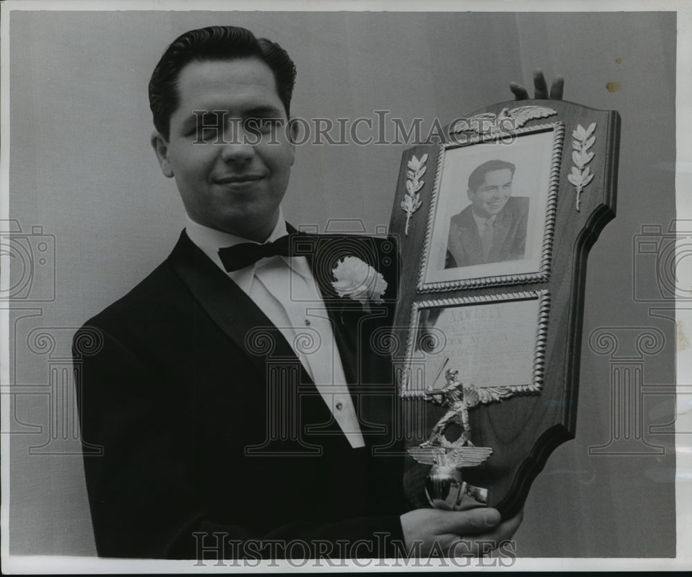 1957 Press Photo John Mullen, The Farm Director of the Braves Holding Plaque- Historic Images