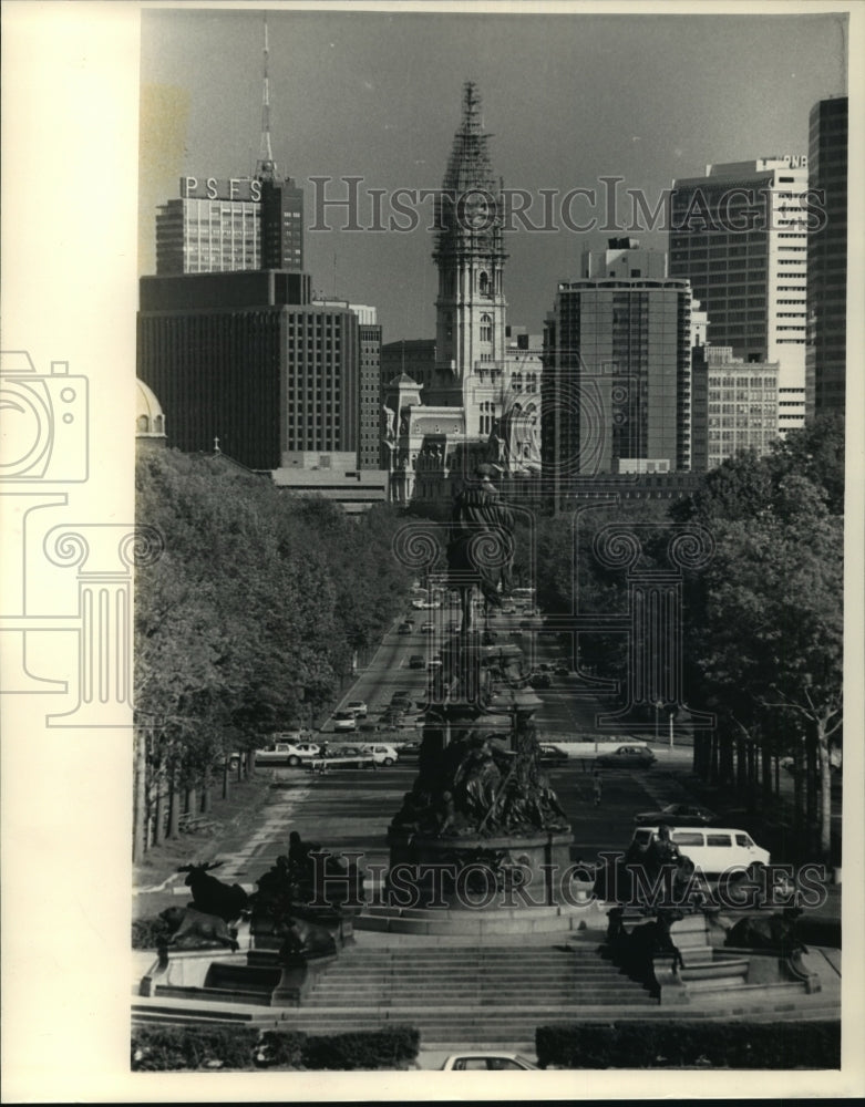 1987 Press Photo Philadelphia, Penn, Franklin Pkwy.  Statue of George Washington- Historic Images