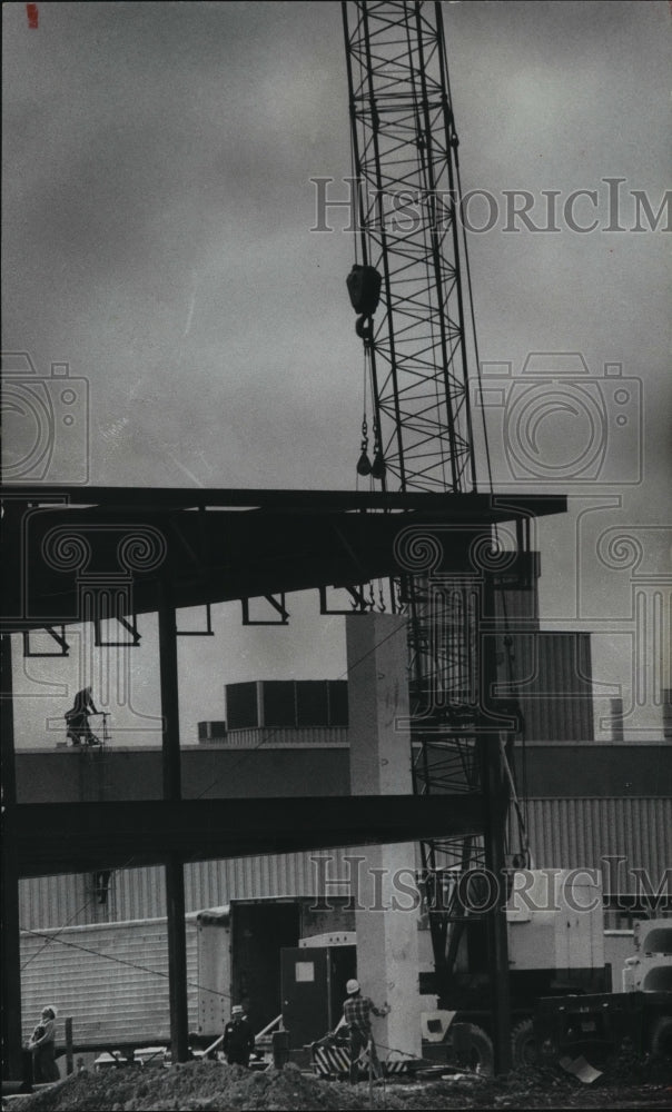 1978 Press Photo Volkswagen Plant in Pennsylvania Getting Final Touches- Historic Images