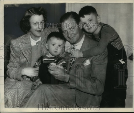 1944 Press Photo Nation's Leading Golfer, Harold McSpaden, and Family- Historic Images