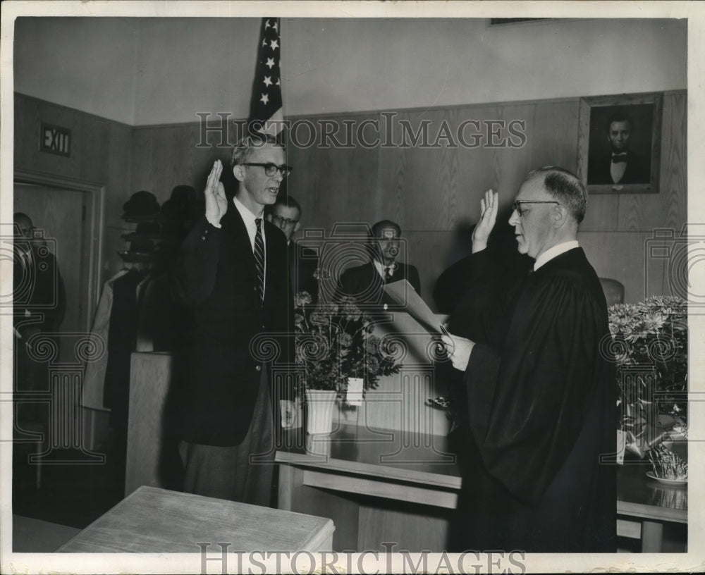 1963 Press Photo Attorney John Bucher Sworn in as Judge of Sheboygan County- Historic Images