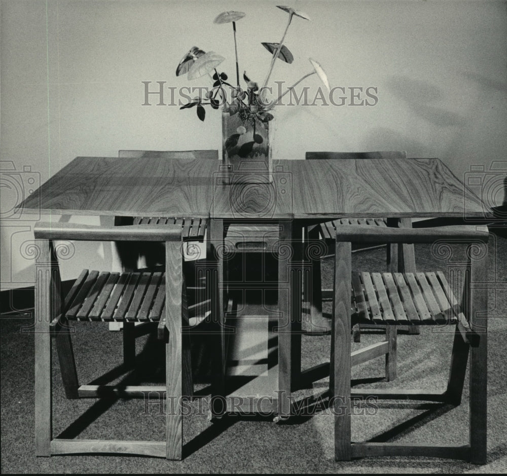 1983 Press Photo Teak Dining Set Converts to Wall Console- Historic Images