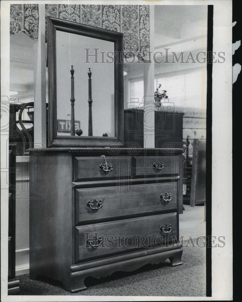 Load image into Gallery viewer, 1964 Press Photo The Hard Rock Maple Dresser at a local Store - mja61697
