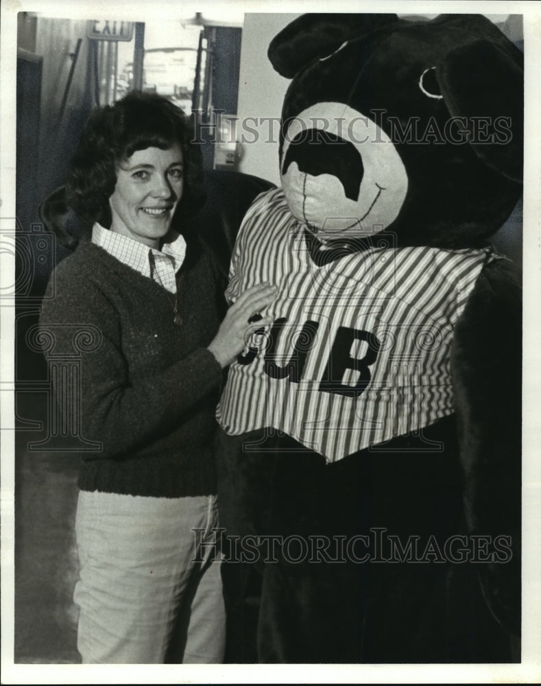 1981 Press Photo Sharon Chamberlain Staff Director of Madison Citizen&#39;s Board- Historic Images