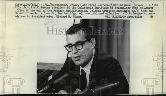 1967 Press Photo Harold Brown of the California Institute of Technology- Historic Images