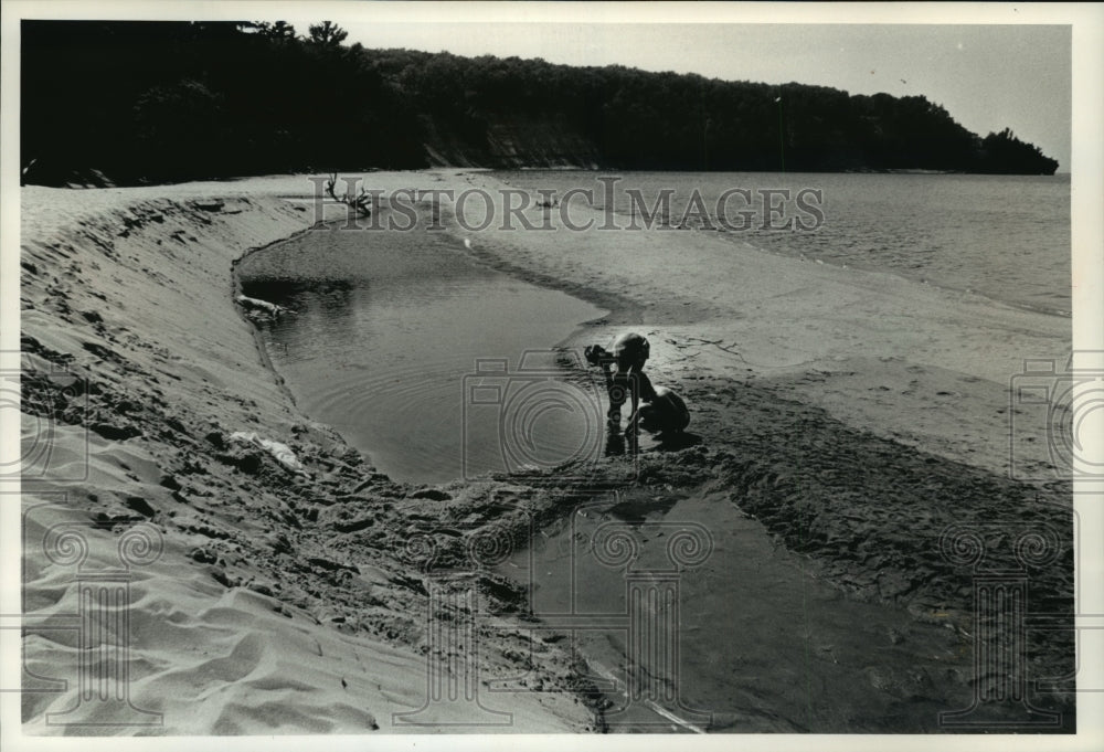 1990 Press Photo Sand Beaches of Grand Island in Michigan&#39;s Upper Peninsula- Historic Images