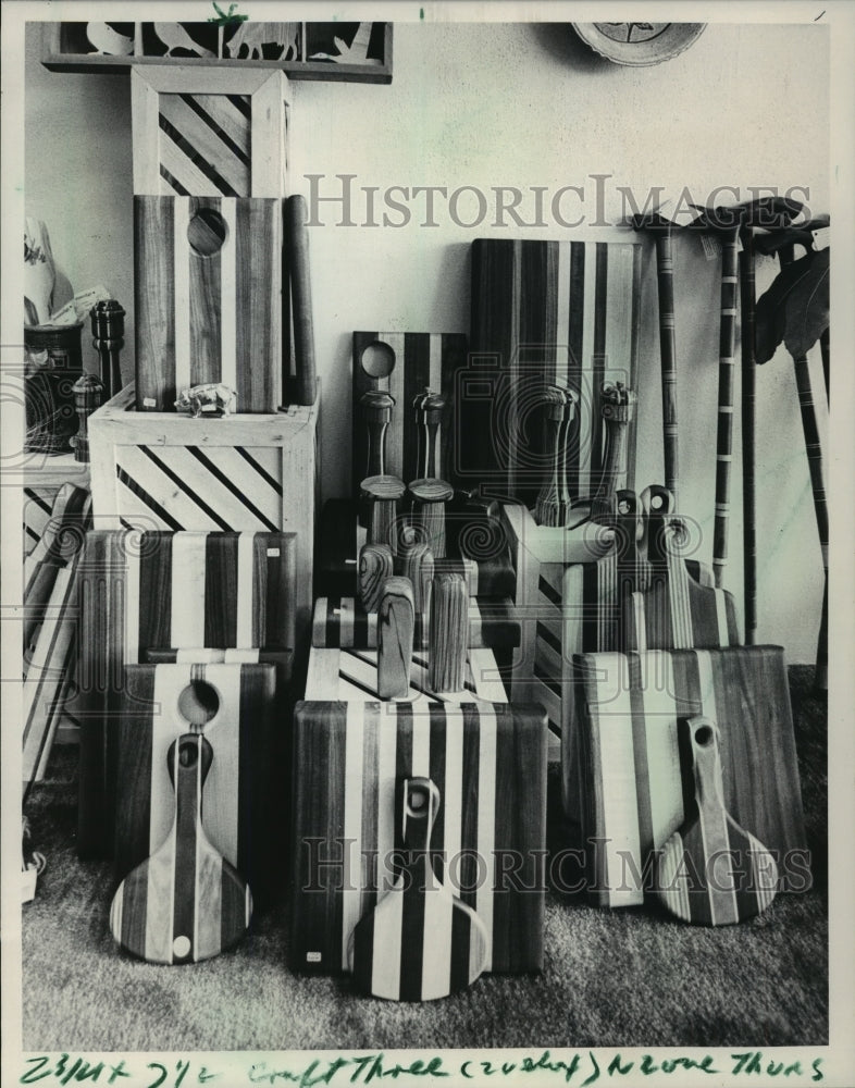 1984 Press Photo Wood kitchen Items for Sale-Chelsea Place Milwaukee, Wisconsin- Historic Images