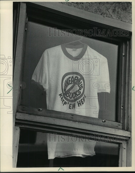 1985 Press Photo Basketball, Milwaukee Bucks, support all over town - mja63592- Historic Images