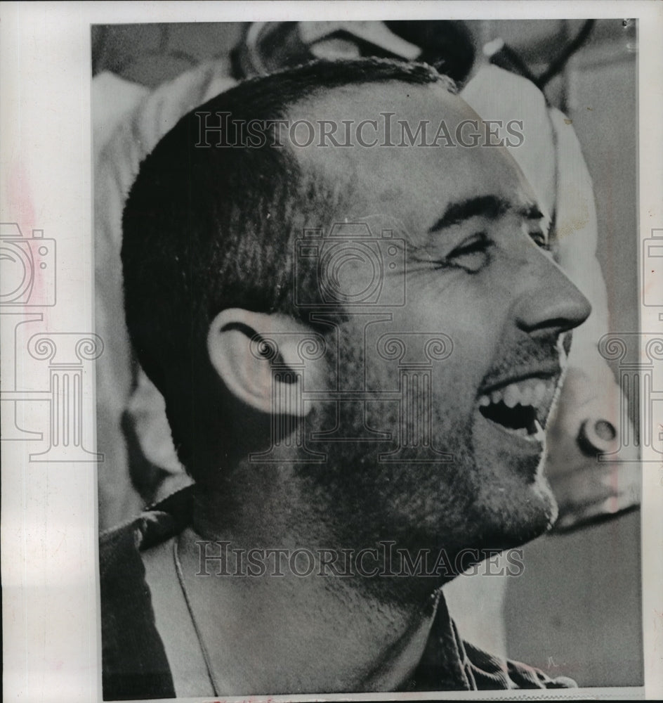 1965 Press Photo Astronaut James McDivitt After Four Days in Space- Historic Images