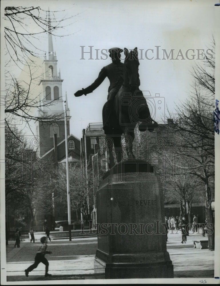 1962 Press Photo Statue of Paul Revere at Old North Church in Boston, MA - Historic Images