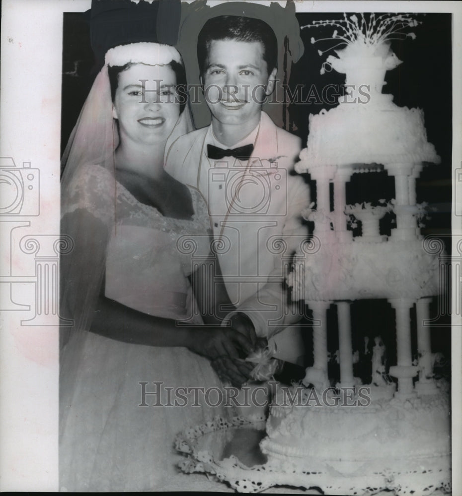 1959 Press Photo Singer Tommy Leonetti and Bride Married in Panama City, Panama- Historic Images