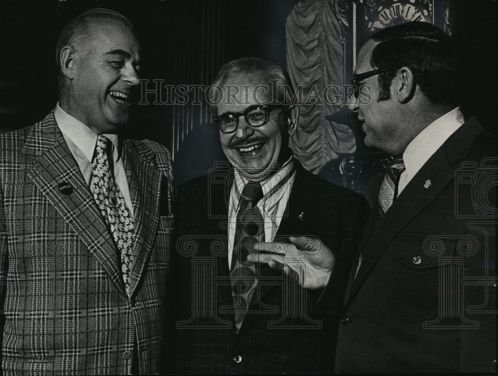 1972 Press Photo Allen Busby, Ernest C. Keppler and Robert Warren Pfister Hotel- Historic Images