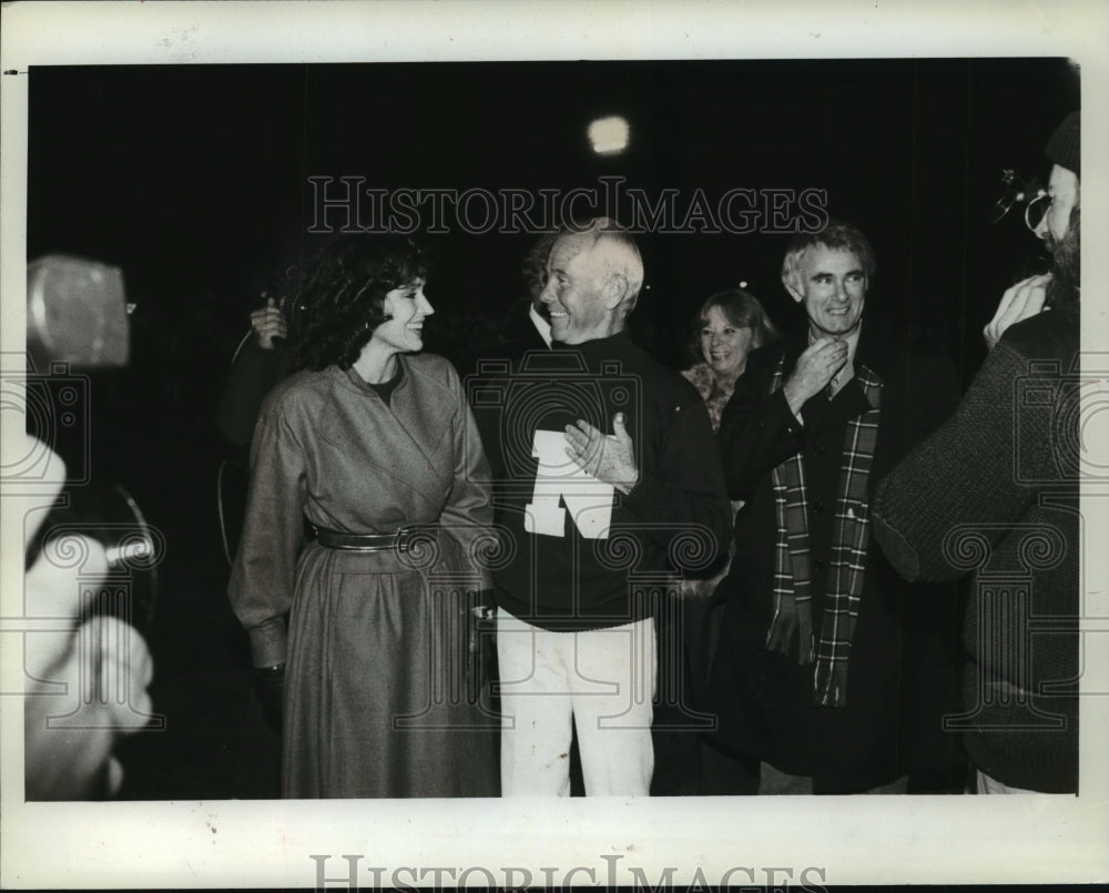 1982 Press Photo Johnny Carson After Being A Cheerleader For His Alma Mater- Historic Images