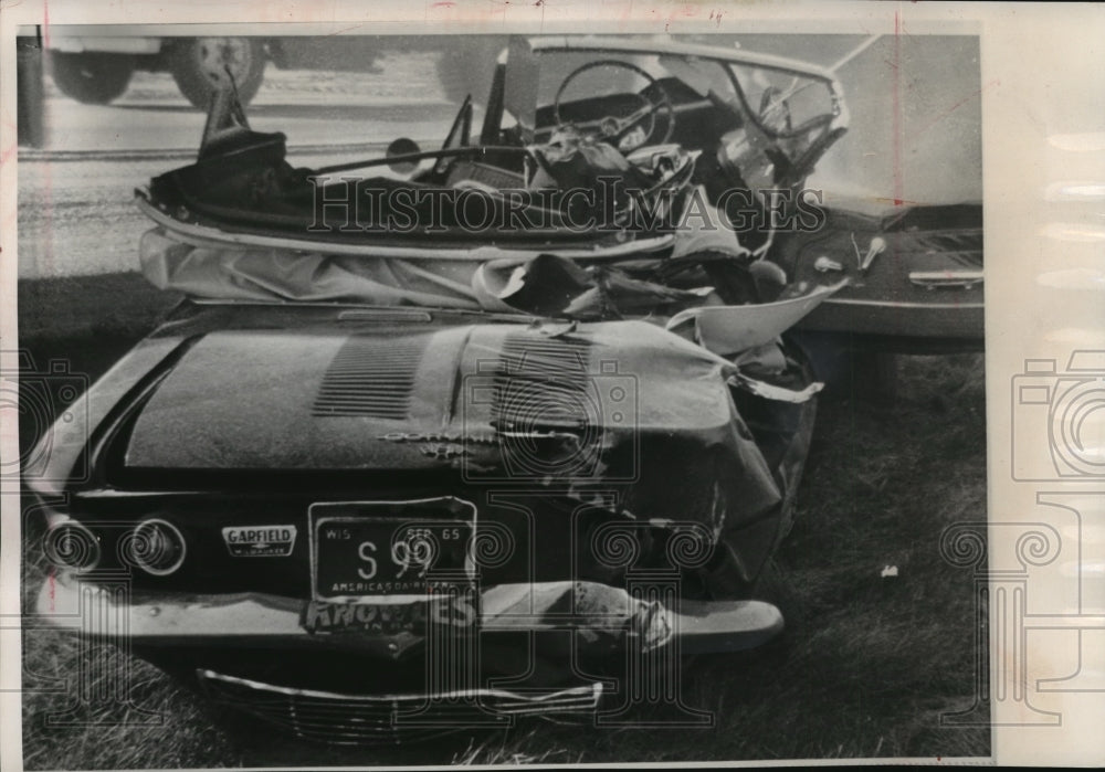 1964 Press Photo State Senator Jerris Leonard&#39;s car was extensively after crash- Historic Images