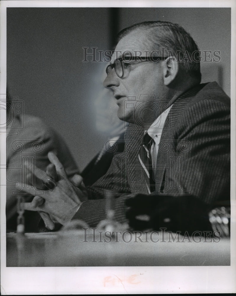 1958 Press Photo Edward Lewandowski, Director of Layton School of Art - Historic Images