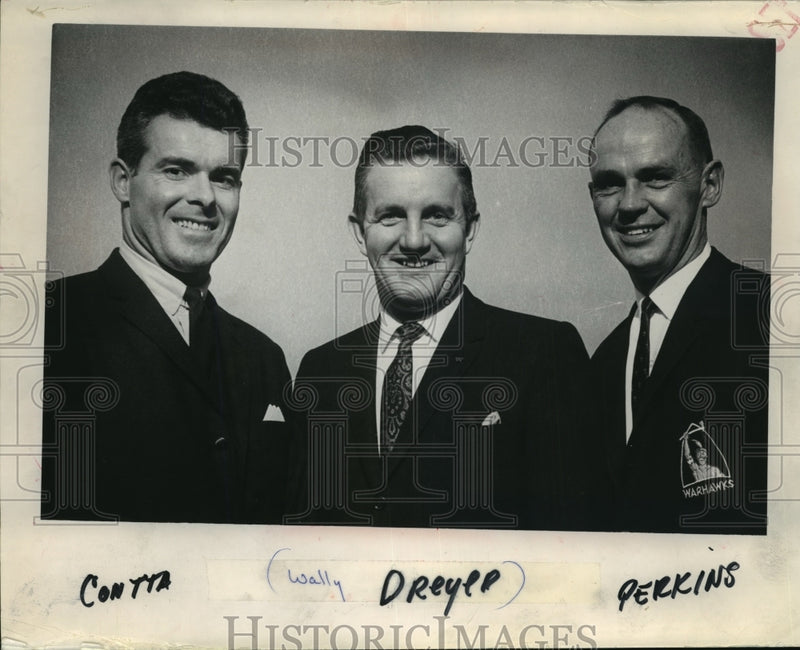 Load image into Gallery viewer, 1967 Press Photo Football Players Contta, Wally Dreyer, Perkins Smiling
