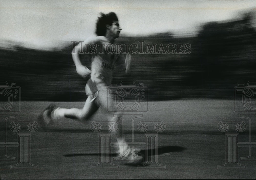 1978 Press Photo Paul Levy, Sentinel Reporter and Sprinter - mja67460- Historic Images