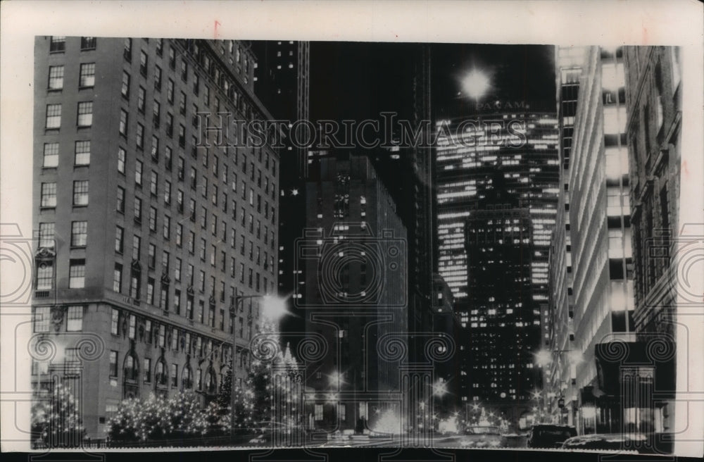 1963 Press Photo Star on Pan Am building on New York&#39;s Park Avenue- Historic Images