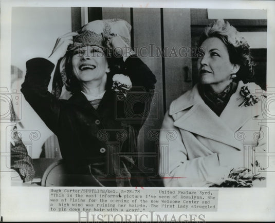 1978 Press Photo Rosalynn Carter & Unknown Woman at Opening of Welcome Center- Historic Images