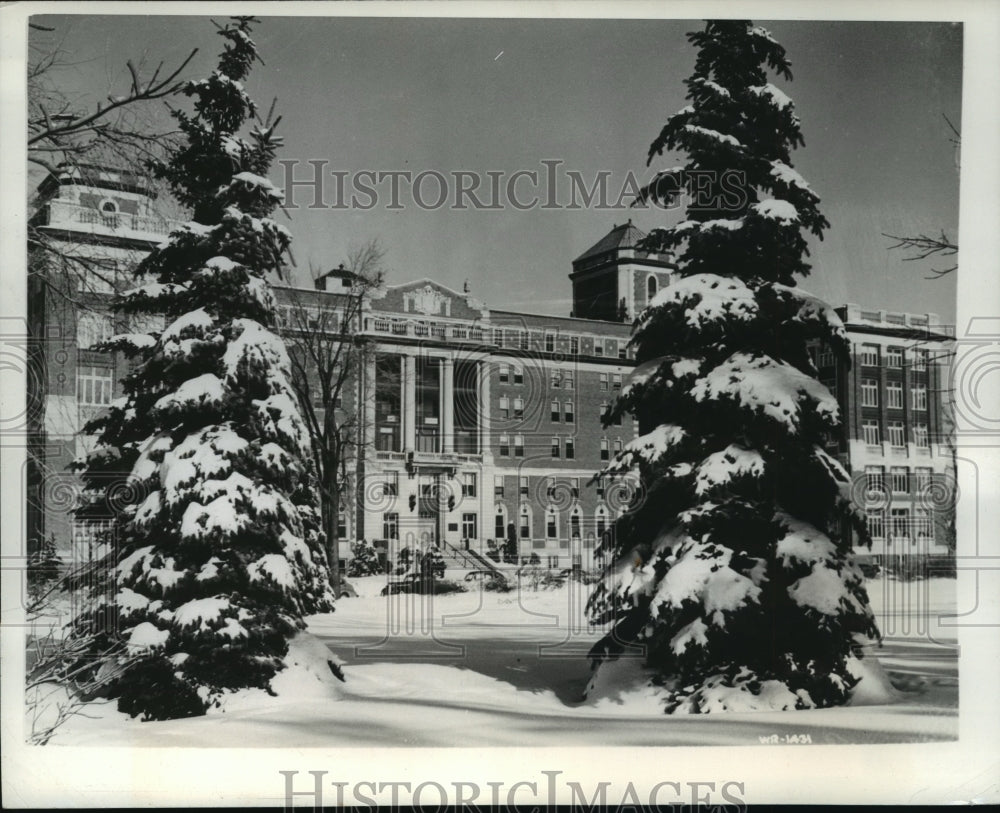 1943 Press Photo Civic Hospital, Ottawa Canada, to house Princess Juliana- Historic Images