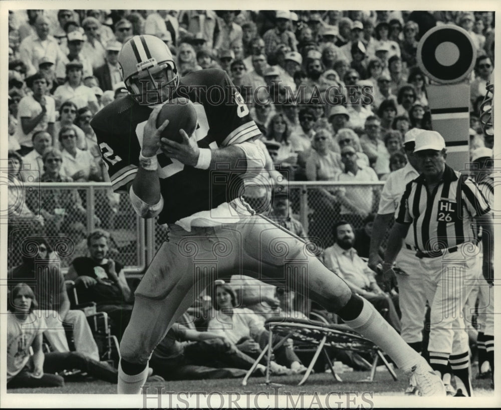 1983 Press Photo Touchdown for Paul Coffman, catching pass from Lynn Dickey- Historic Images