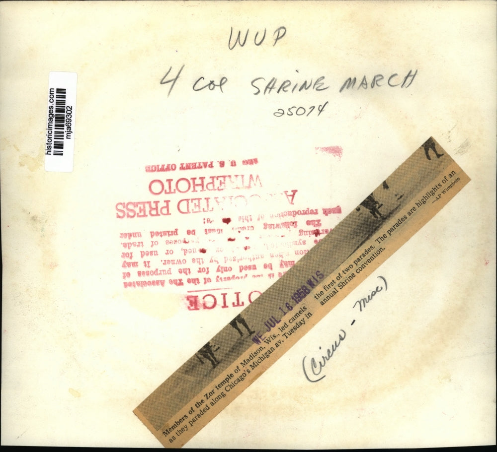 1958 Press Photo Members of the Zor temple of Madiso led camels as they paraded