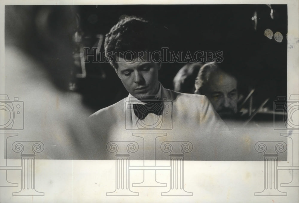 1973 Press Photo Van Cliburn on stage at Summerfest- Historic Images