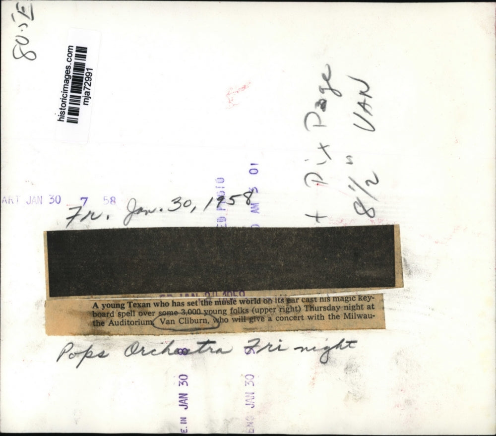 1958 Press Photo Young Texan Van Cliburn on the piano. - mja72991