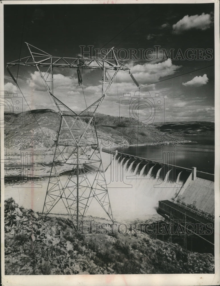 1954 Press Photo Electricity And Irrigation Water Provided By Grand Coulee Dam