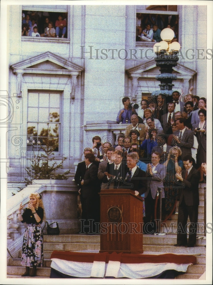 1992 Press Photo Democratic president candidate Bill Clinton and Al Gore Jr.- Historic Images