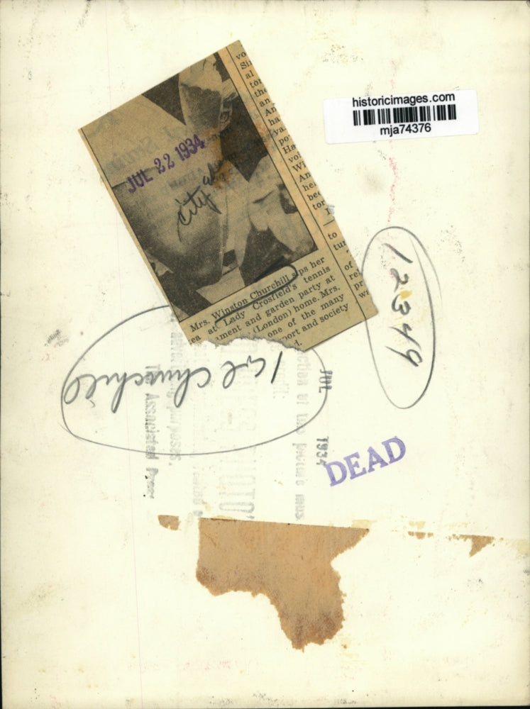 1934 Press Photo Winston Churchill's Wife Sipping Tea at Tennis Tournament