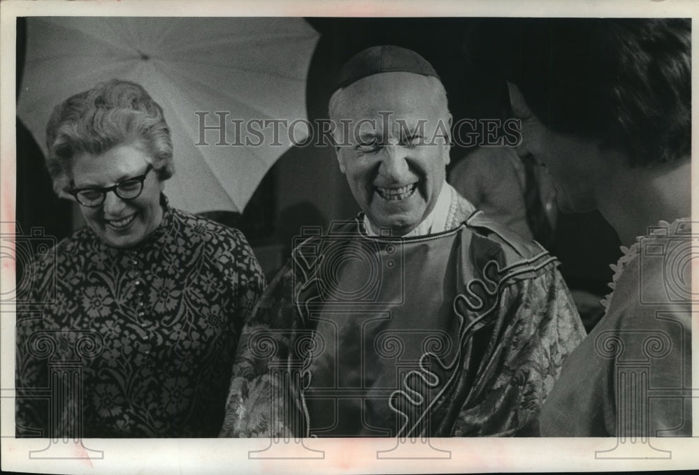 1969 Press Photo Archbishop William E. Cousins with Two Leaders from St. Francis- Historic Images