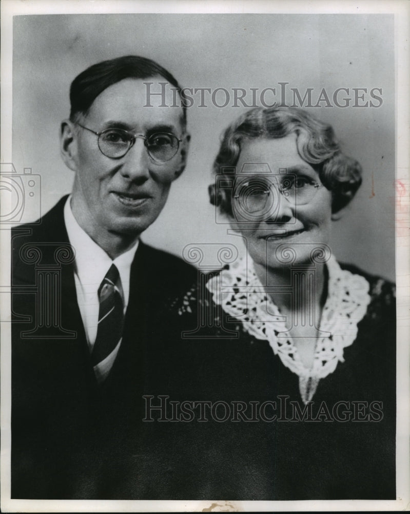 1949 Press Photo Parents of archbishop William E. Cousins, Mr and Mrs Cousins- Historic Images