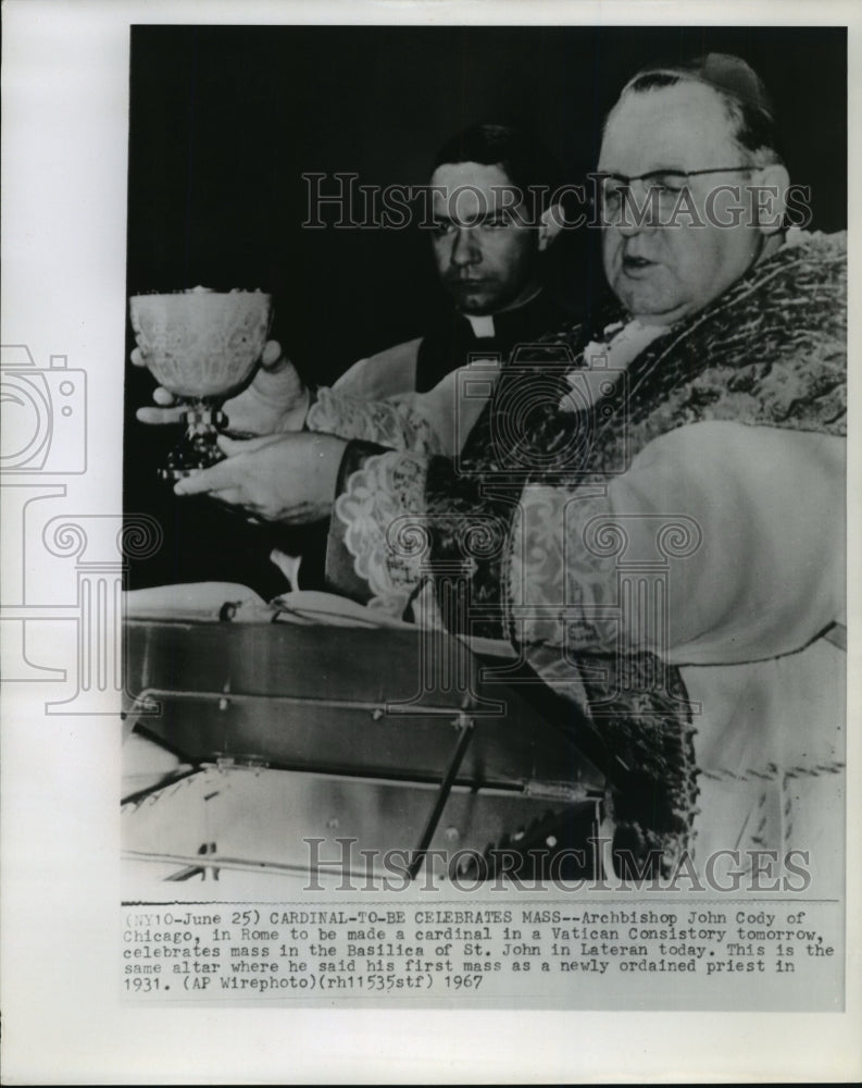 1967 Press Photo Archbishop John Cody of Chicago in Rome to Be Made a Cardinal - Historic Images