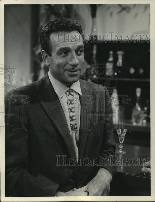 1957 Press Photo Actor Dane Clark Stars as Slate Shannon in 