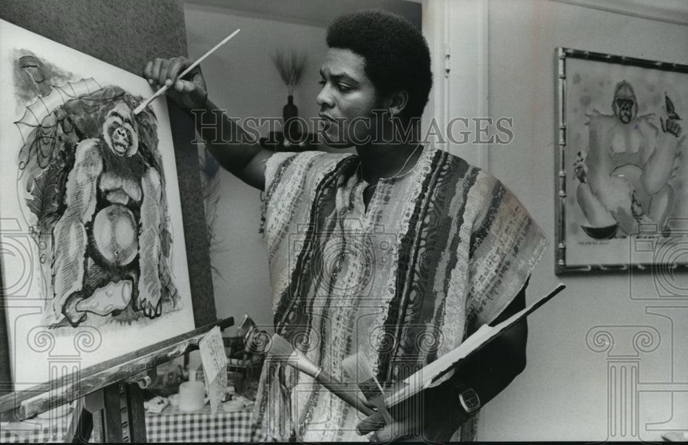 1978 Press Photo Gerald Duane Coleman works on one of his gorilla paintings