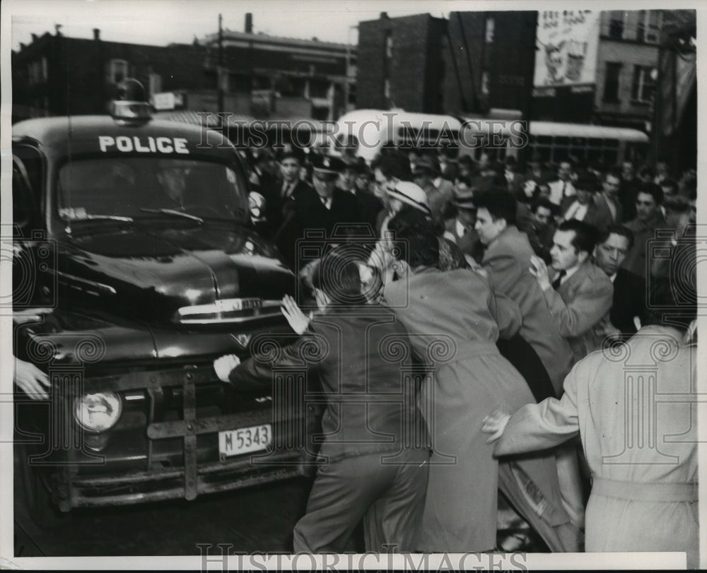 1953 Press Photo A &quot;Roosevelt-Stalin memorial meeting&quot; in Chicago turns to riot- Historic Images