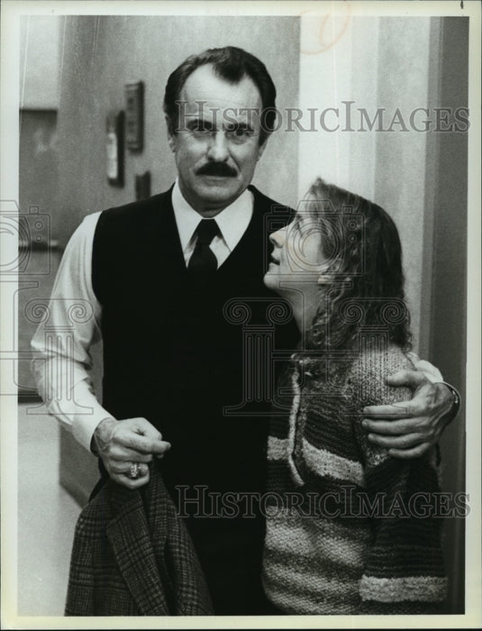 1983 Press Photo Dabney Coleman and Pippa Peartree in scene from "Buffalo Bill"- Historic Images