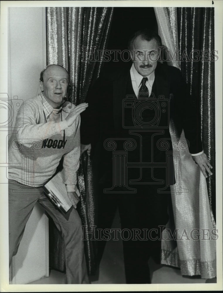 1983 Press Photo John Fiedler And Dabney Coleman In Comedy Series &quot;Buffalo Bill&quot;- Historic Images