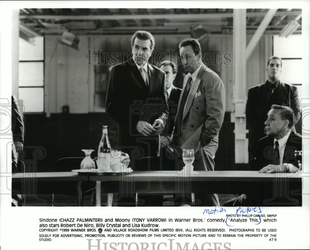  Press Photo Actors Chazz Palminter and Tony Varrow in the Comedy &quot;Analyze This&quot;- Historic Images