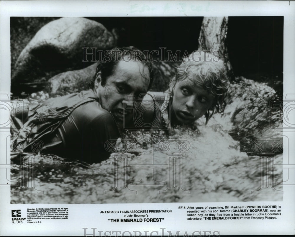 1985 Press Photo &quot;The Emerald Forest&quot; movie scene - mja78418- Historic Images