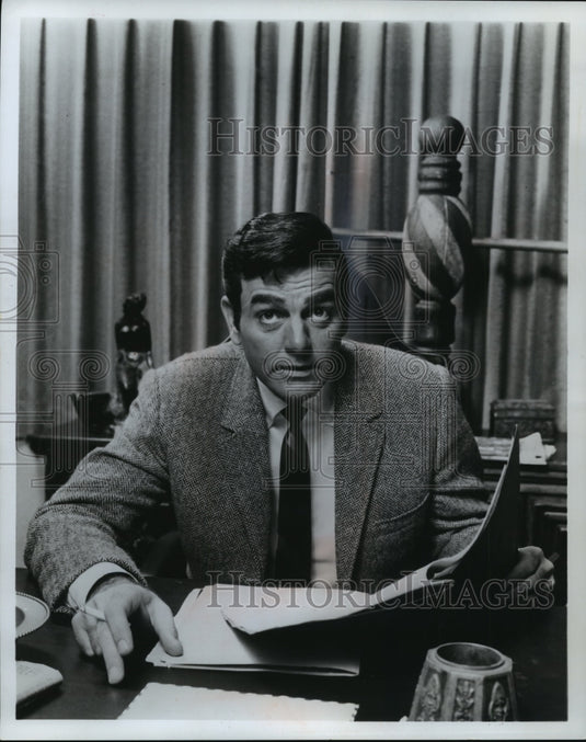 1972 Press Photo Actor Mike Connors - mja78655- Historic Images