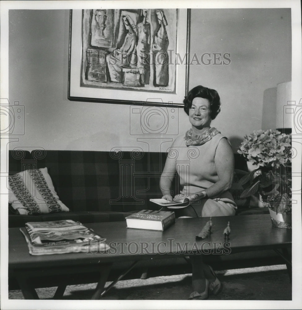 1968 Press Photo Wilbur J. Cohen has a full schedule of her welfare projects. - Historic Images