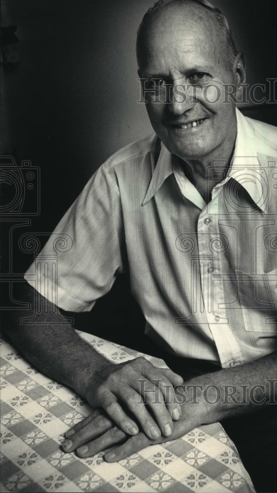 1987 Press Photo 73-year-old George Beyersdorf is registered to run in Al's run- Historic Images